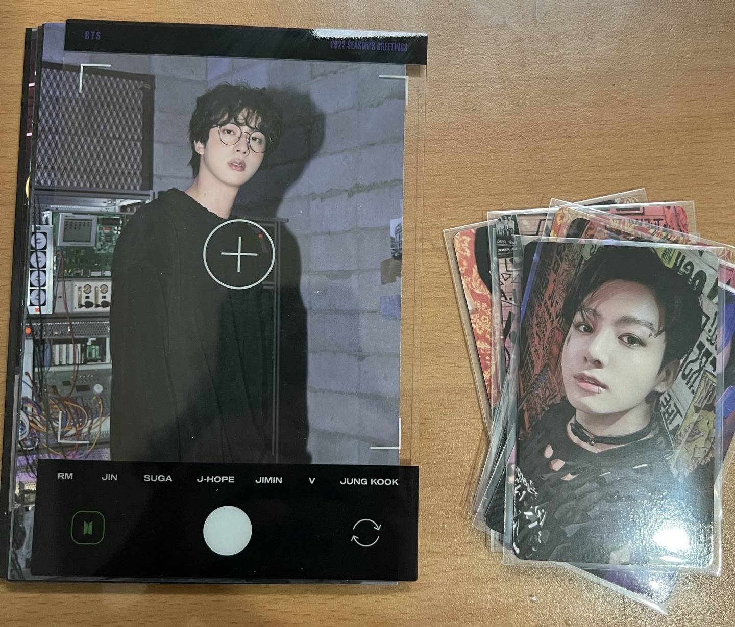 BTS 大卡名信片區