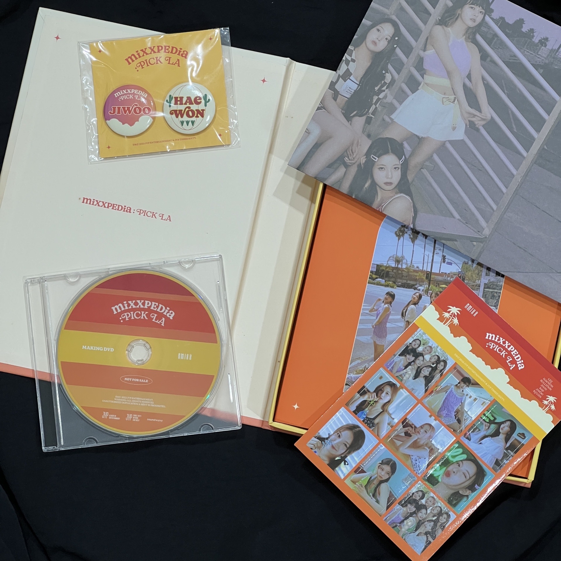 MIXXPEDIA LA寫真組（無小卡）