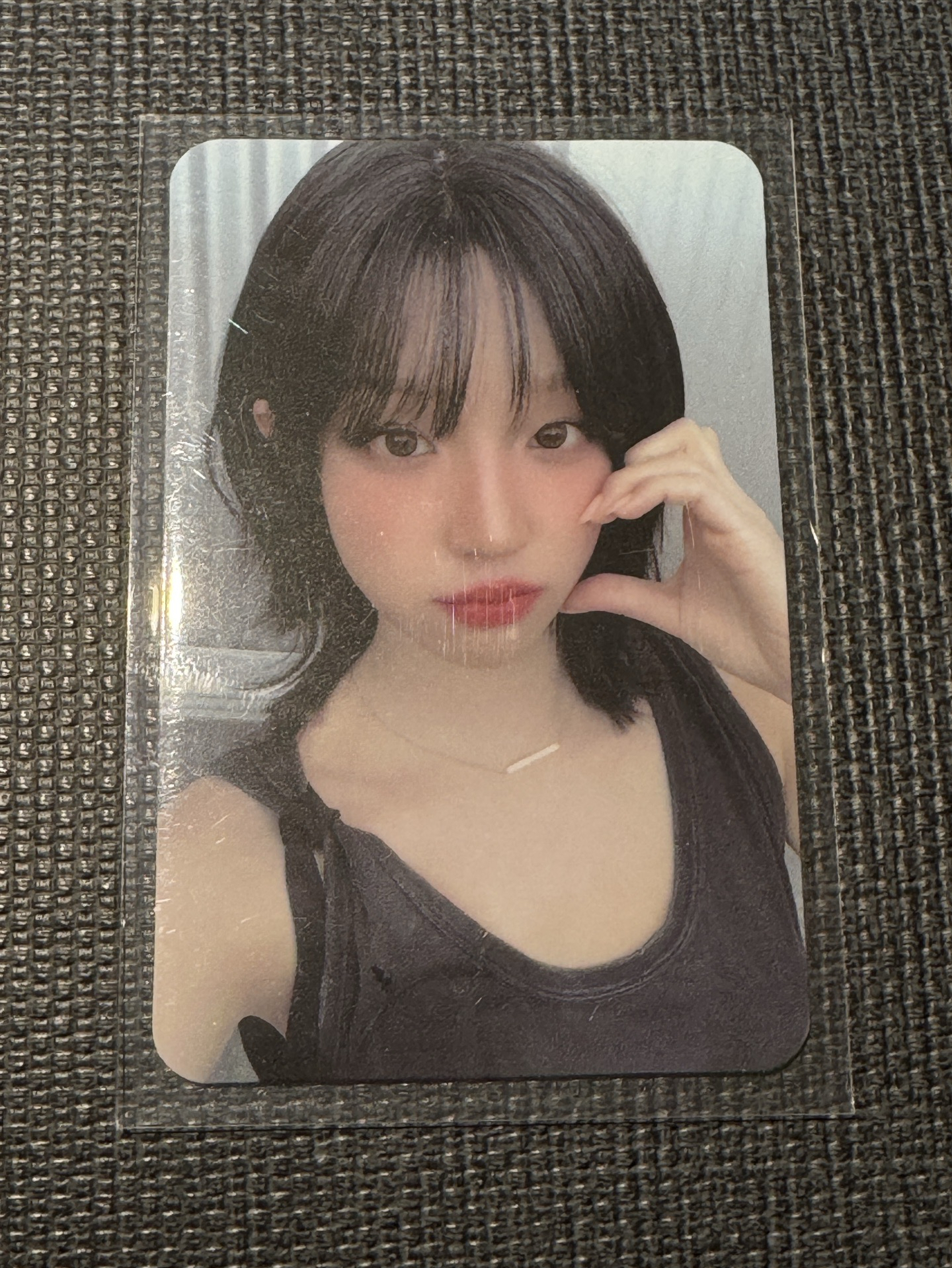 K4黑短髮 比心琦