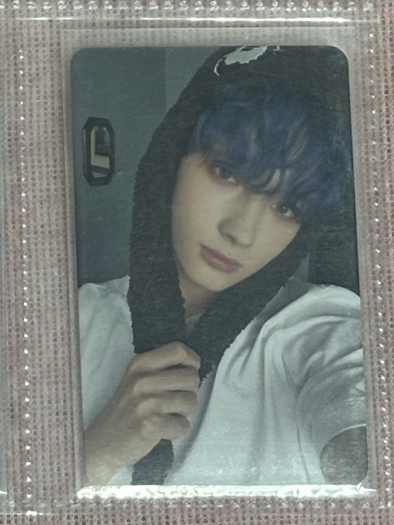 圖一右下 迷六藍髮帽帽專卡