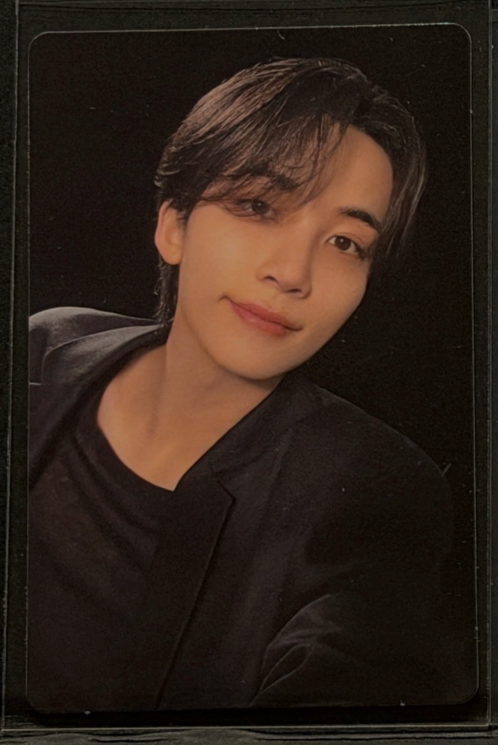 Follow Again 隨機卡 070 尹淨漢自拍卡