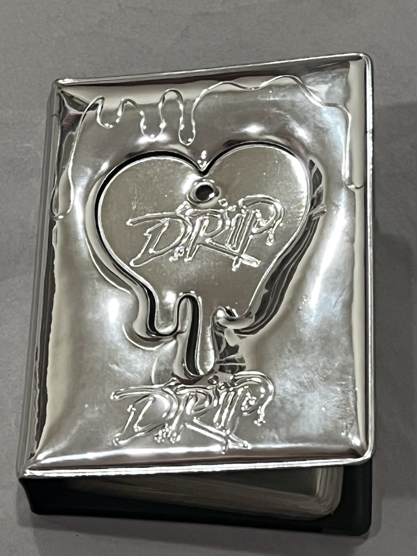 drip卡冊本體只裝過一次卡 