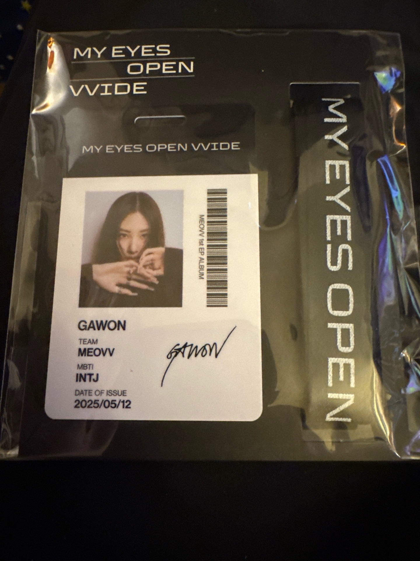 迷一 姓名牌 MEOVV EMPLOY ID CARD Gawon含小卡