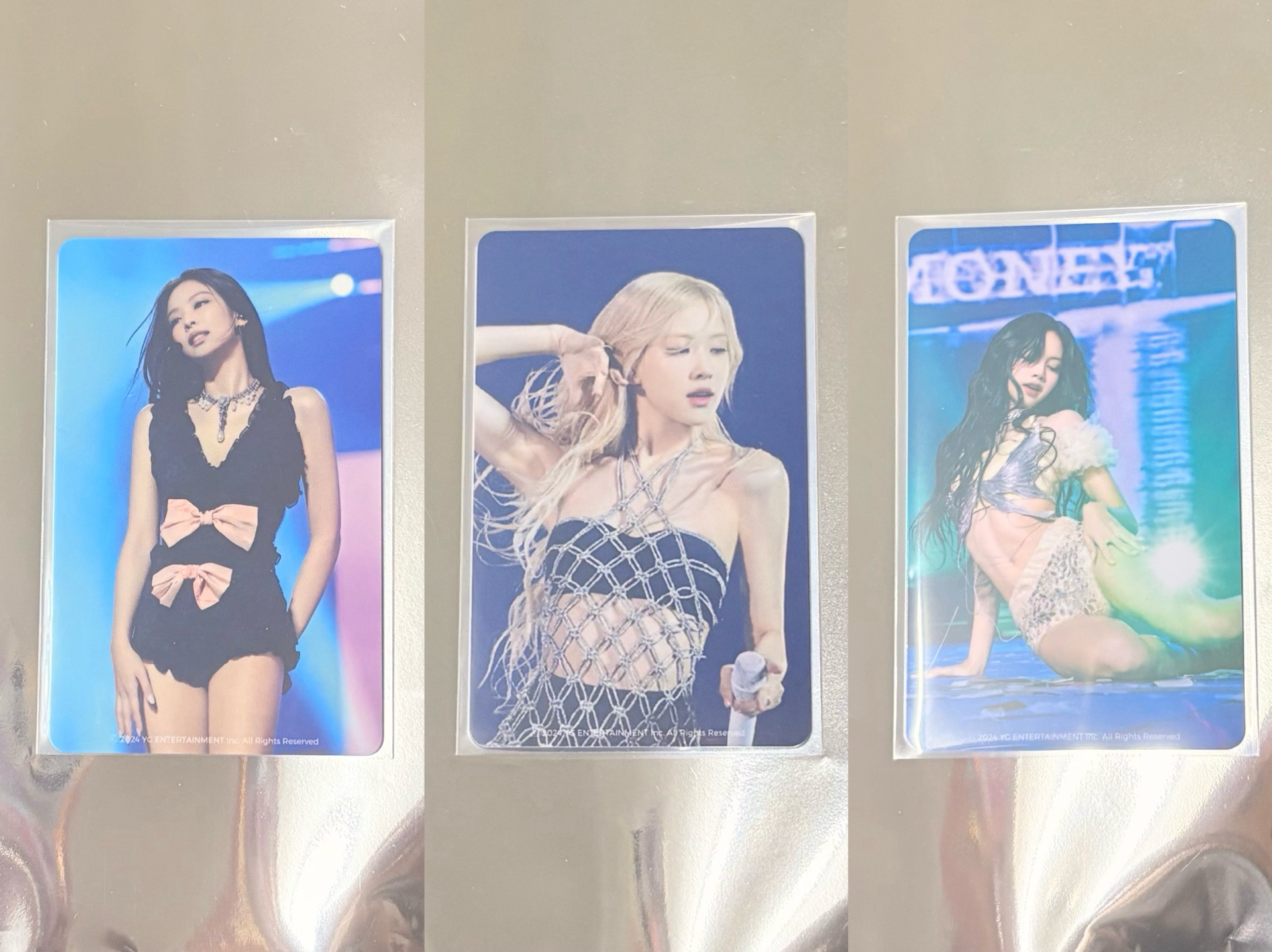 blackpink 二巡電影卡一套（無jisoo 內有拆售)