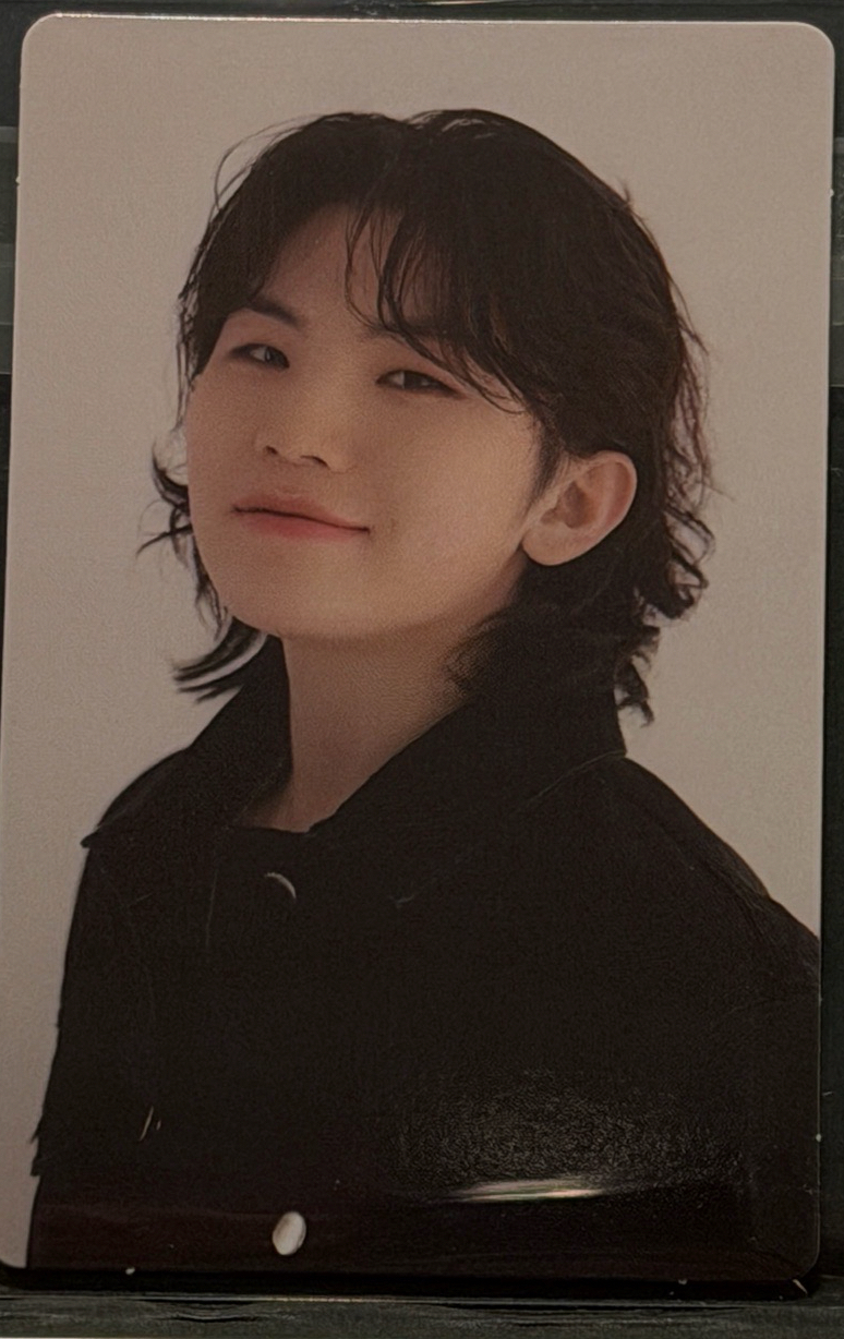 Follow Again 隨機卡 033 李知勳