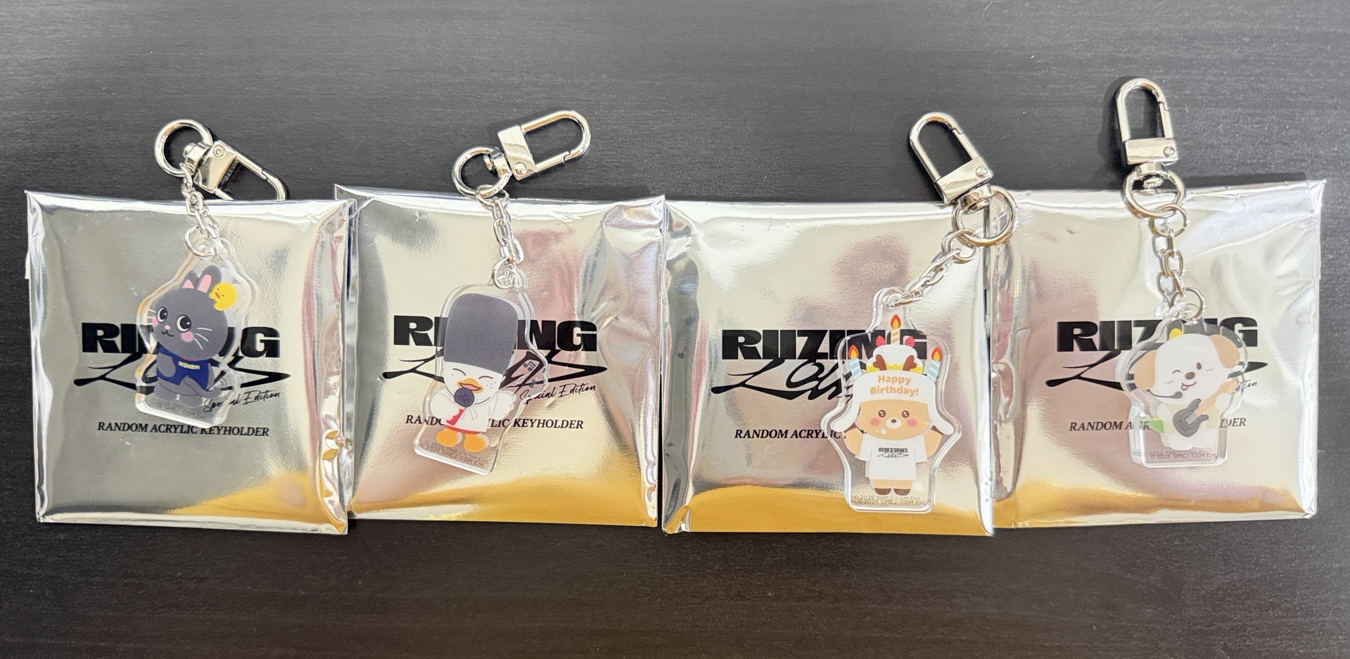 RIIZE 東蛋場週 隨機壓克力吊飾 現貨