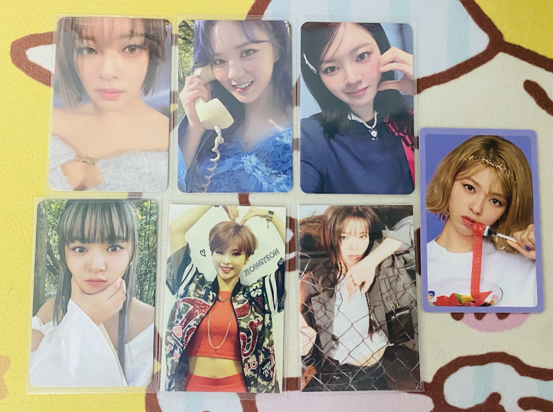 TWICE 全成員小卡區