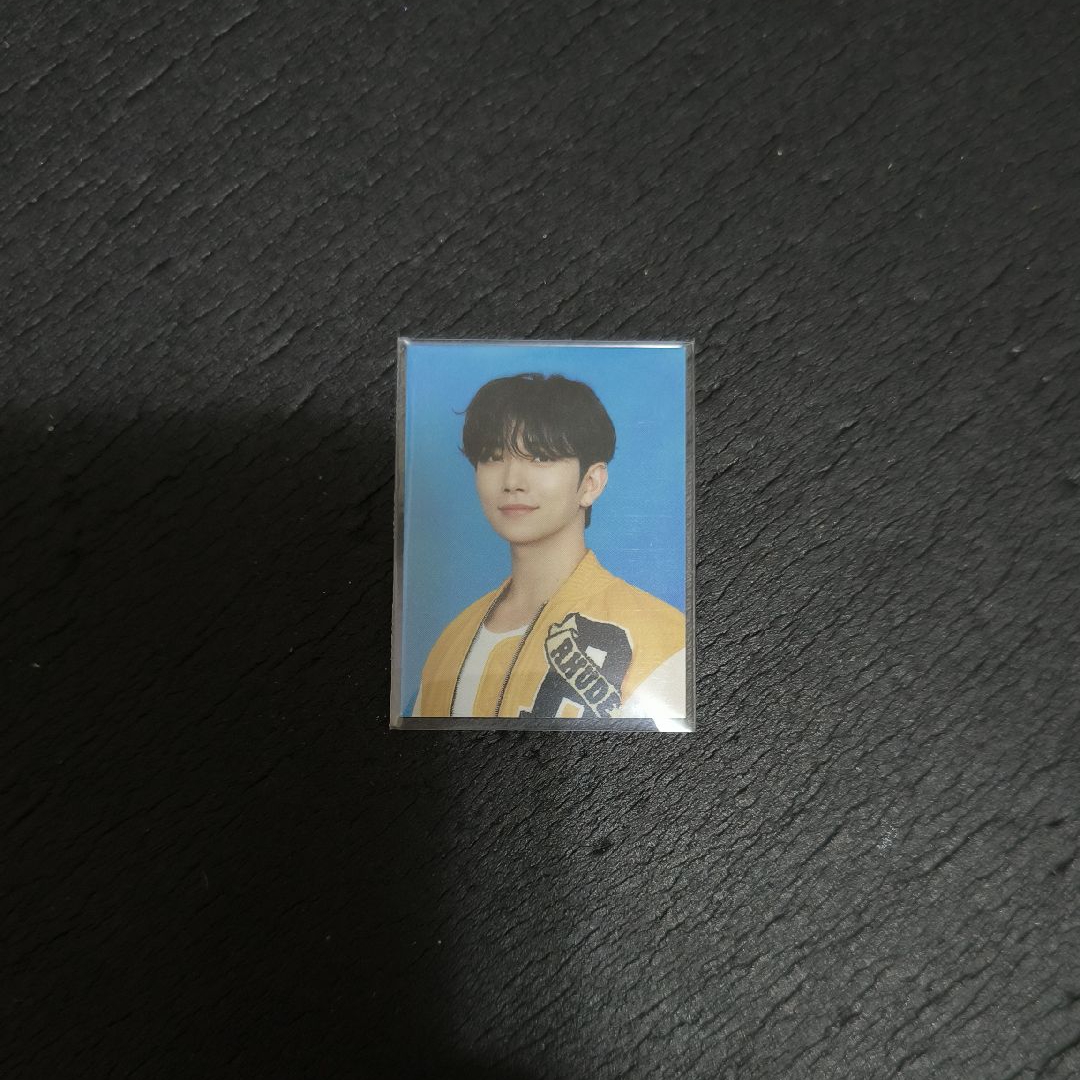 🩵秀 25'年克拉島證件照