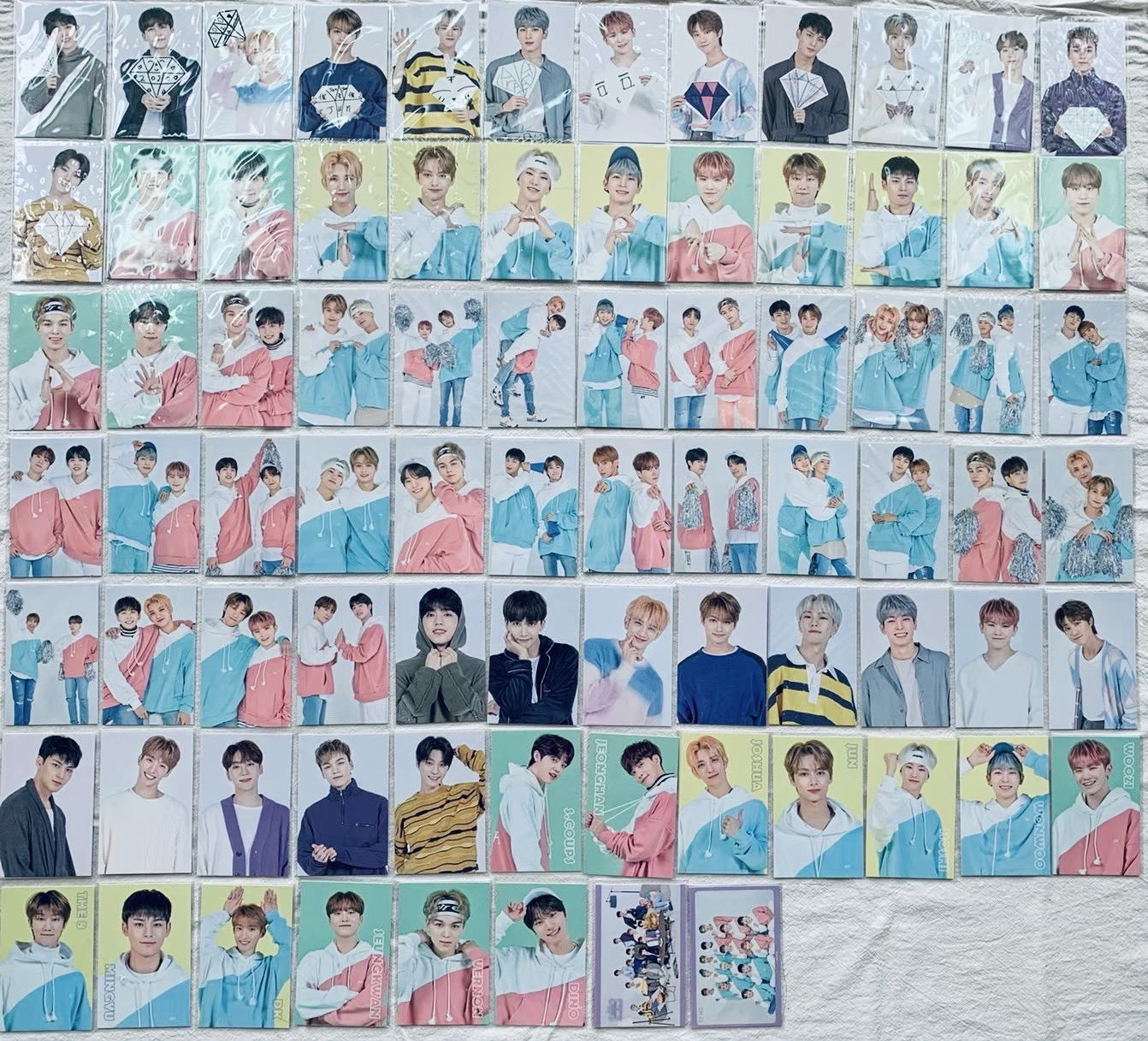 SEVENTEEN 四期克拉島 卡包小卡 整套含官方卡冊