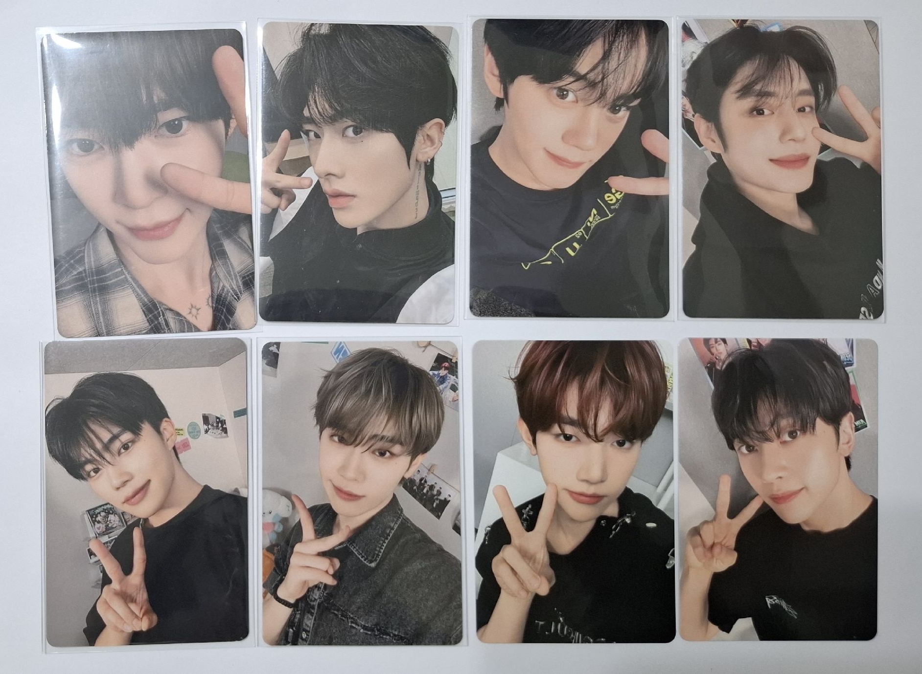 ZB1 HERE&NOW IN TAIPEI 台北場粽卡一套無辰 含明信片