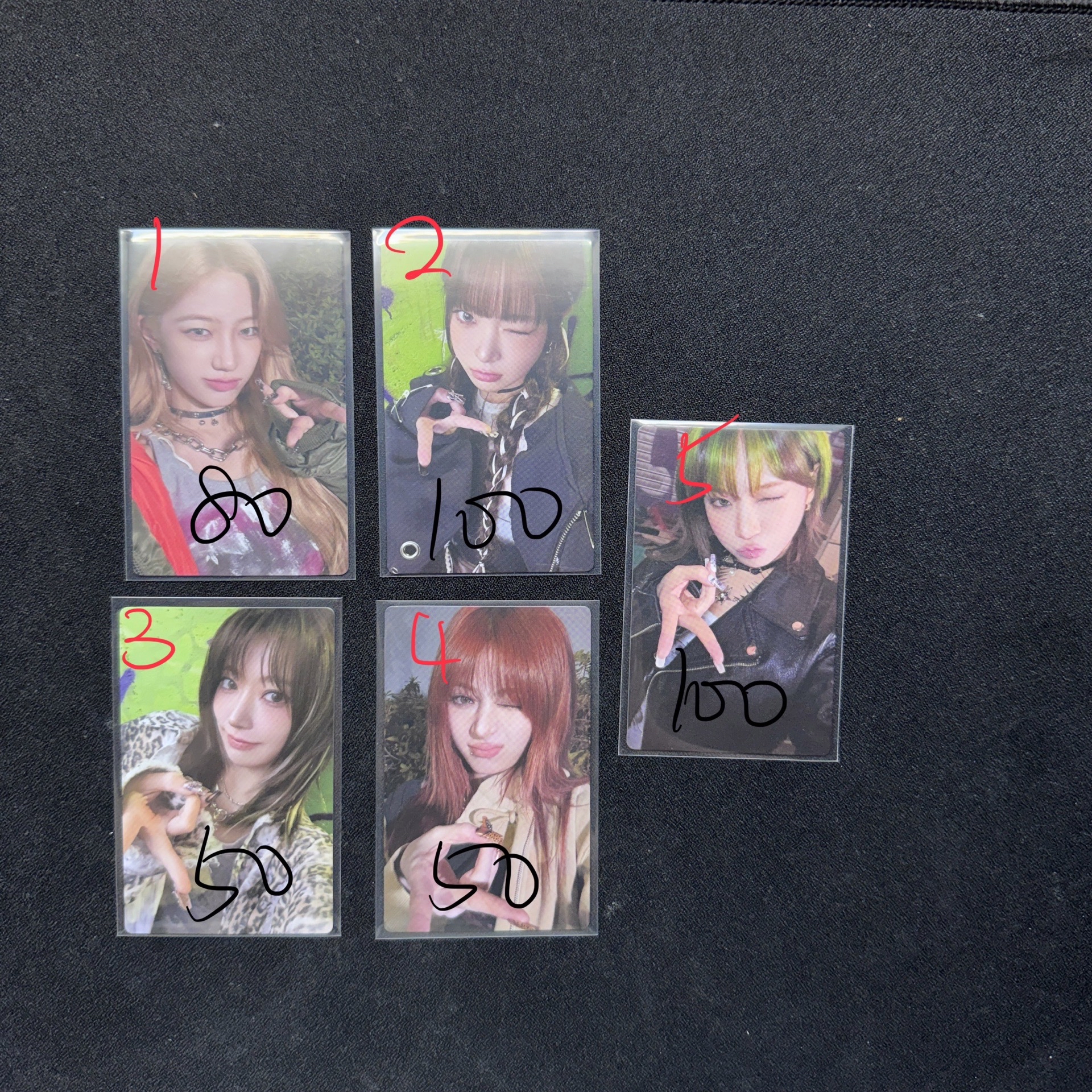 DIFFERENT 專輯卡 ver.單封