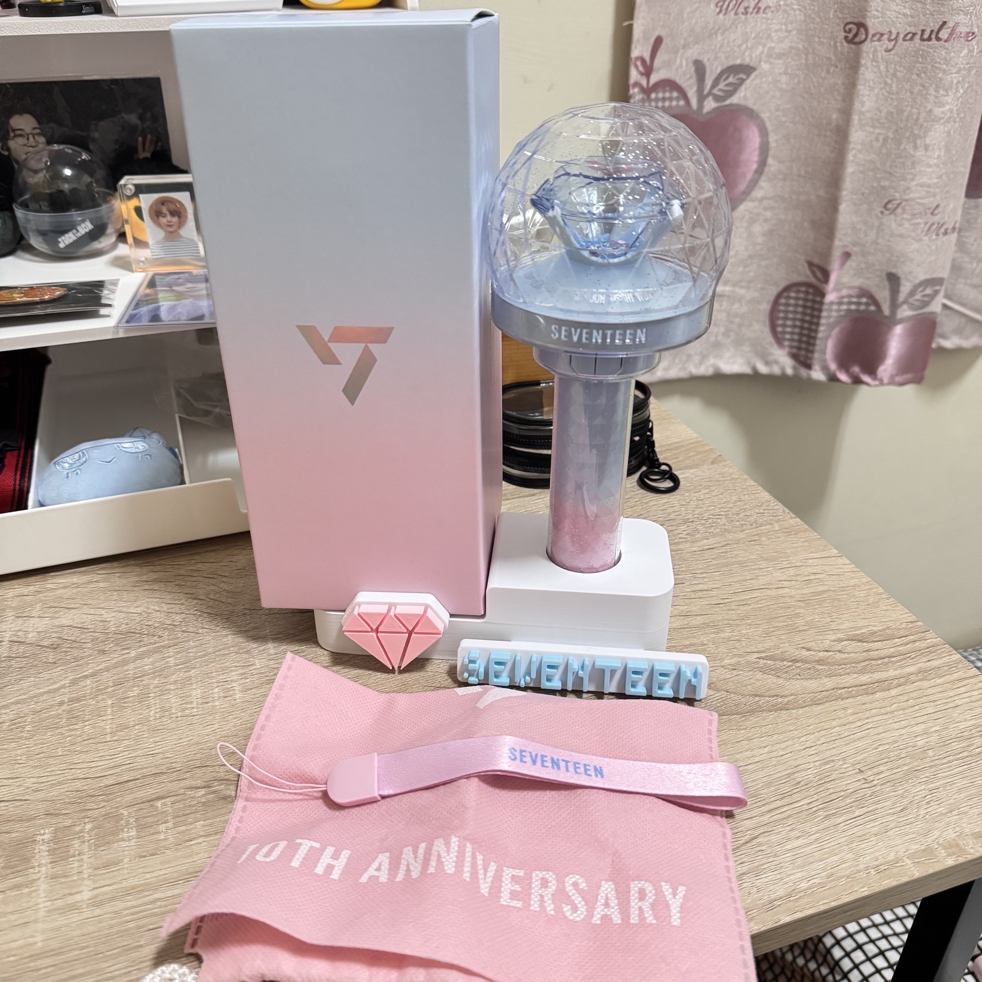 SEVENTEEN 10週年克拉棒