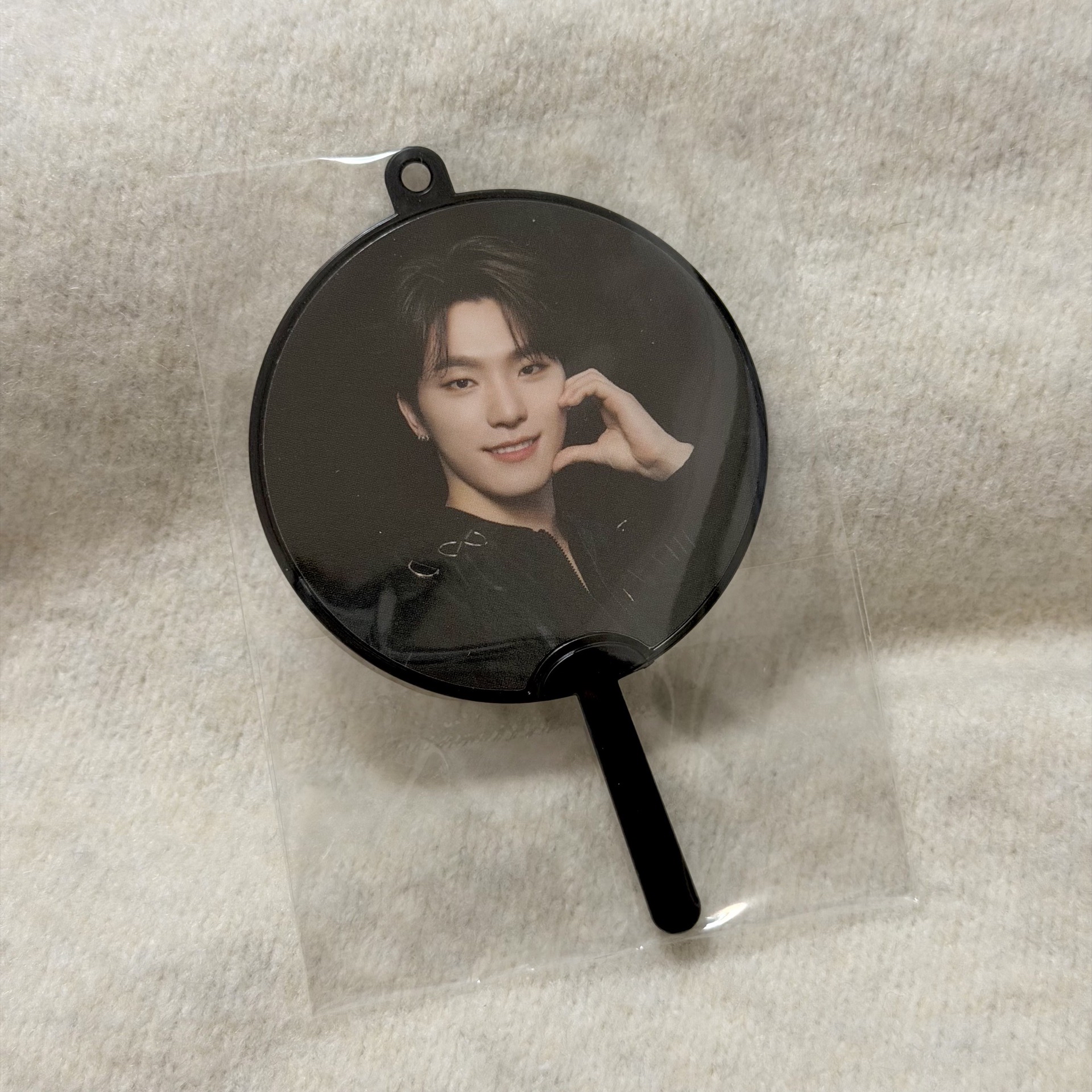 Follow Again 小黑扇 燦