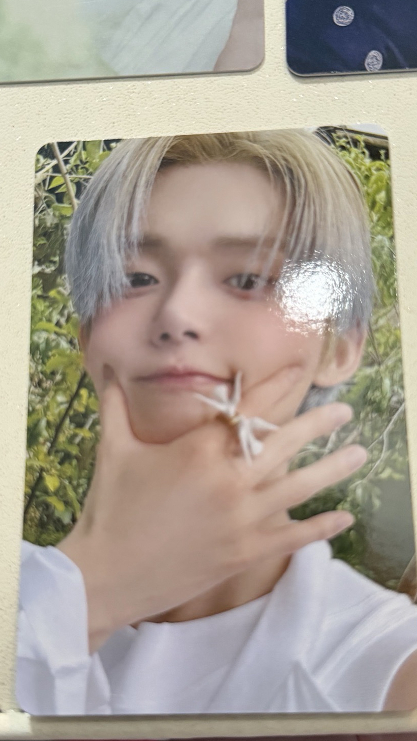 TXT starkissed 阿貢包竣 現貨