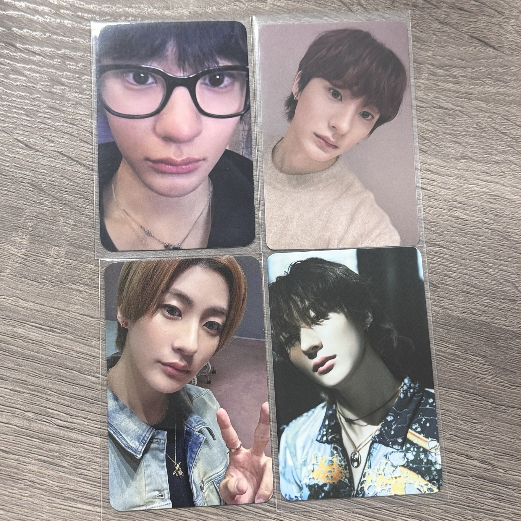 星河1.0簽售 中文卡背 要和我一起游泳嗎 安東