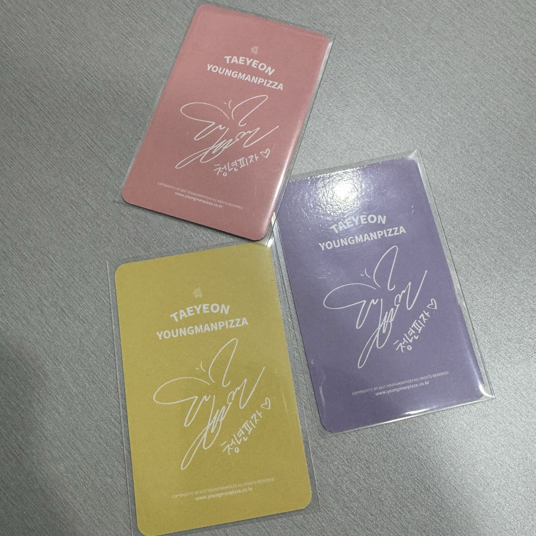 Youngman Pizza 4.0 代言卡 太妍 小卡