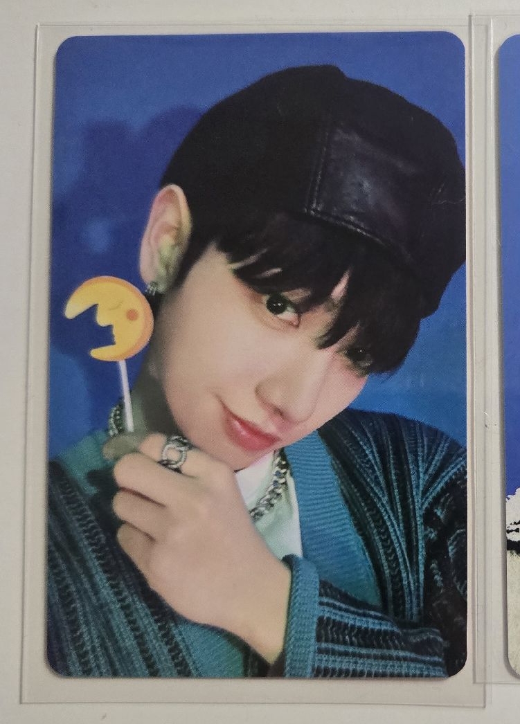 AND, 明宰鉉卡包卡