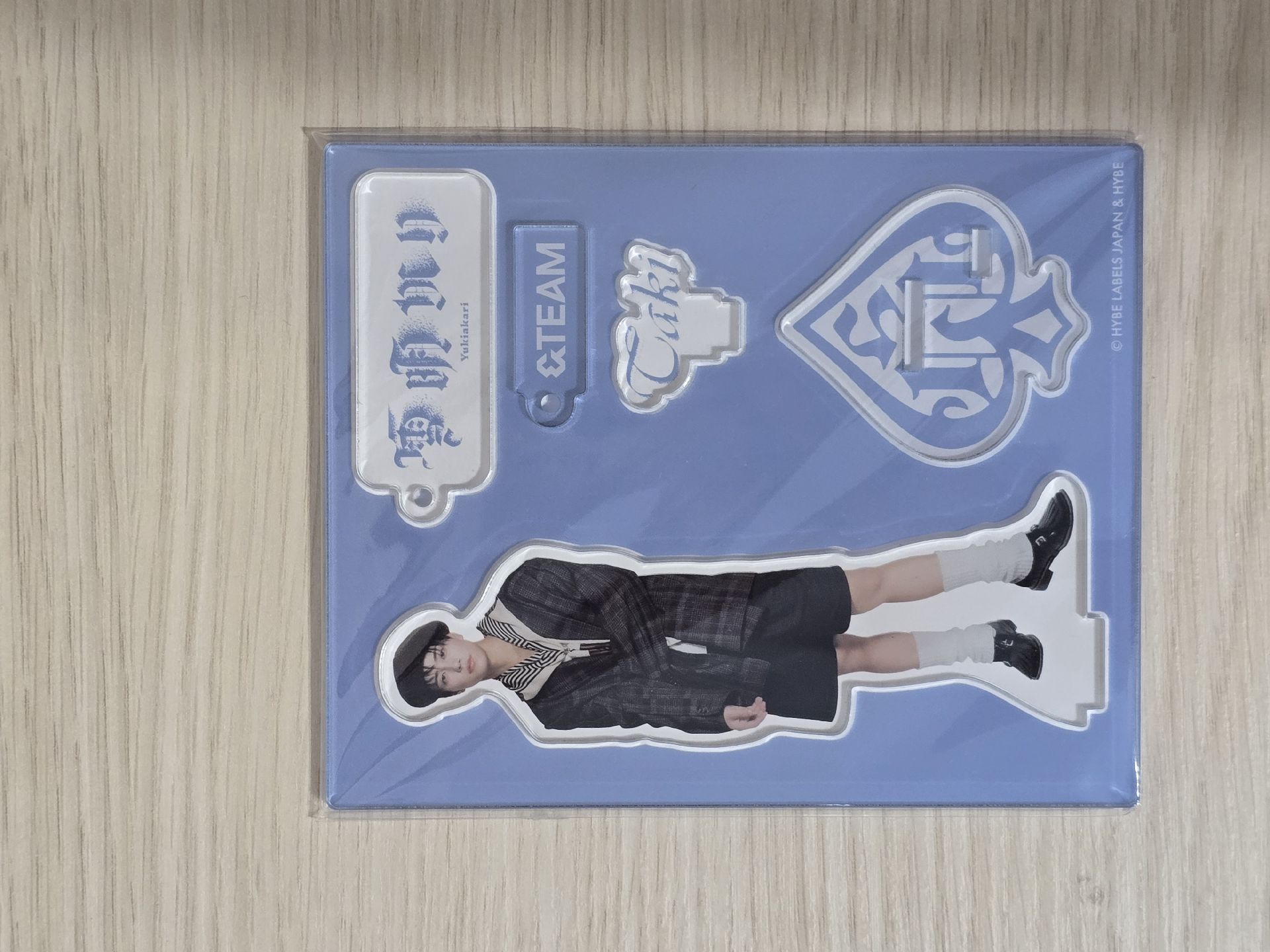 TAKI 立牌（拆擺過，都放展示盒裡）