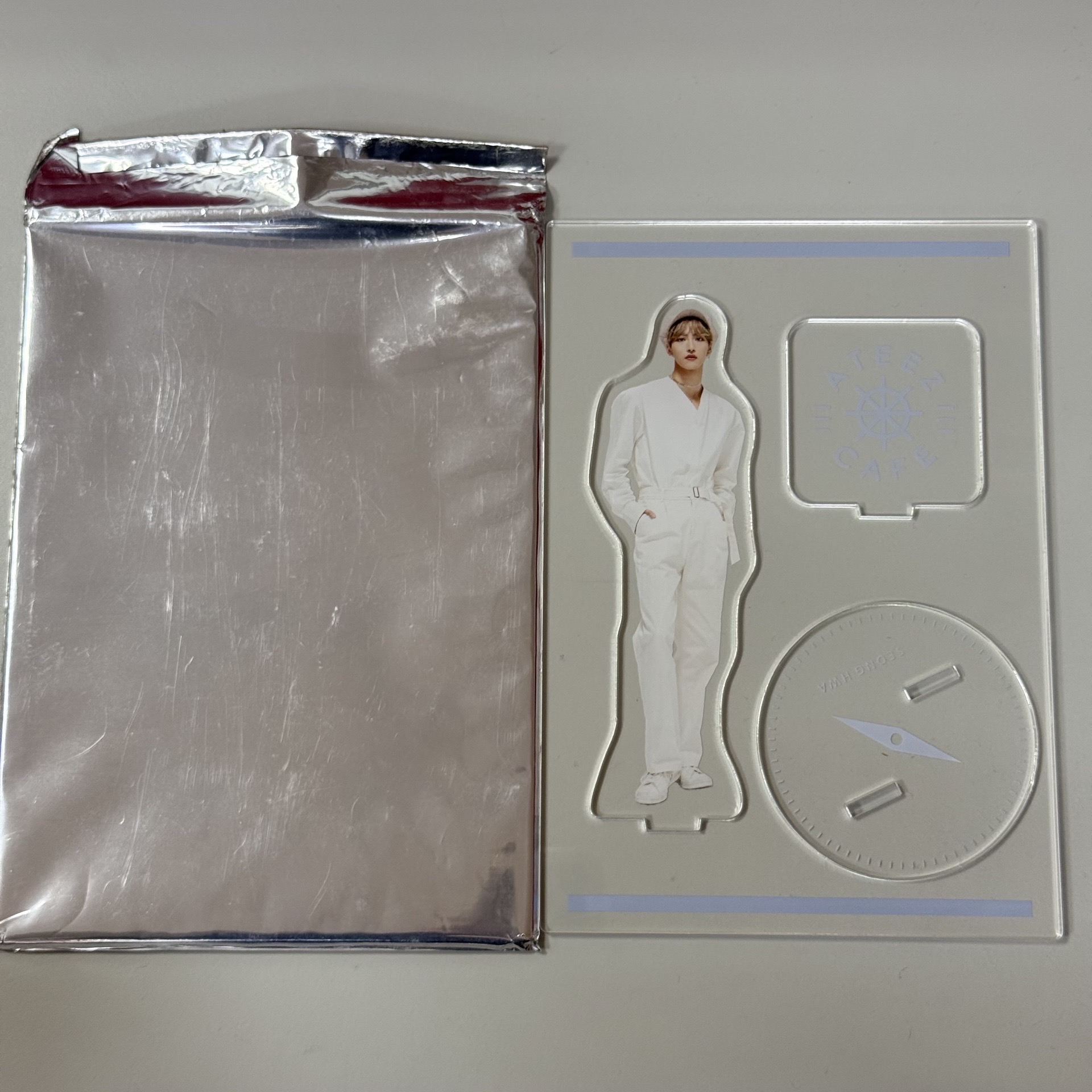 ATEEZ CAFE JAPAN OFFICAL GOODS 星化 立牌