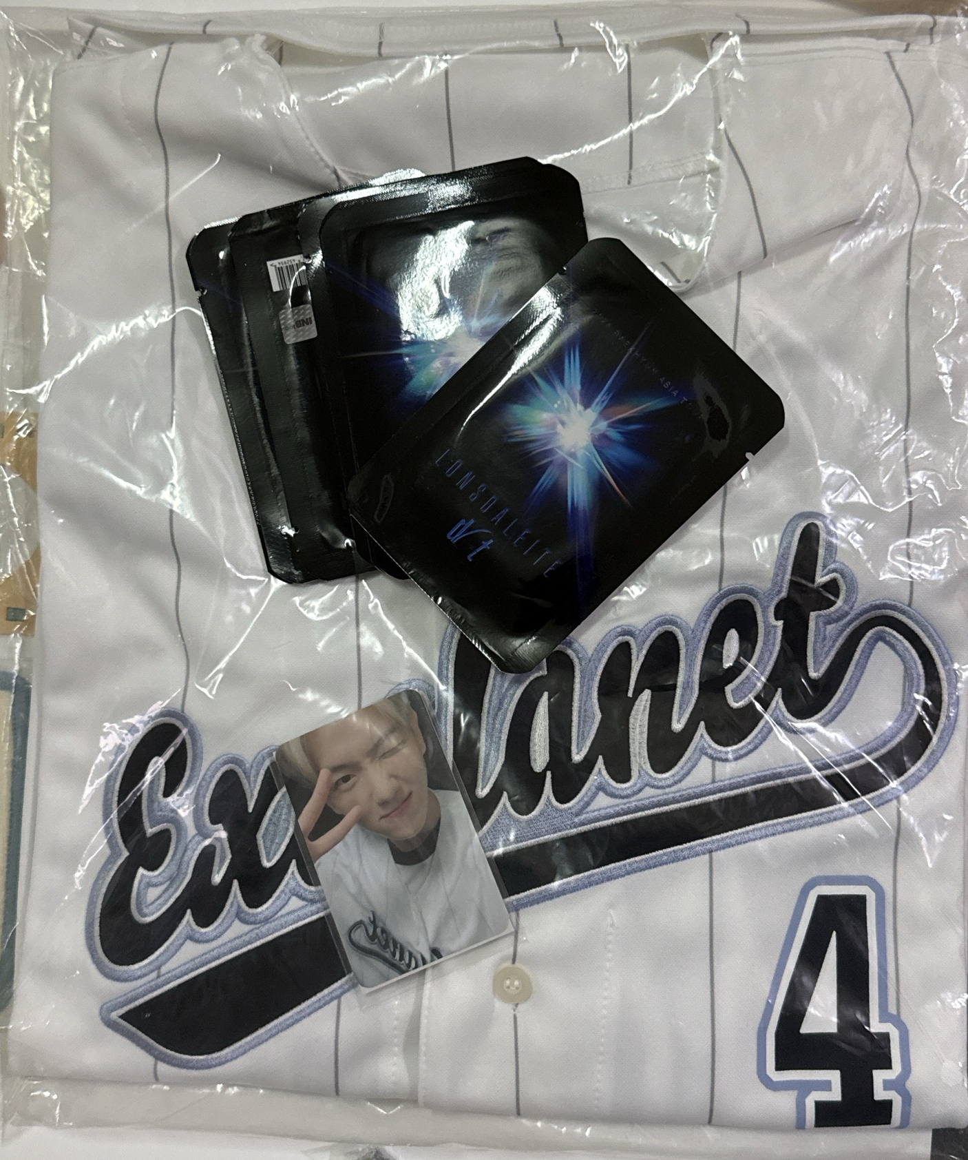 EXIST 快閃店 運動服 棒球衣 伯賢