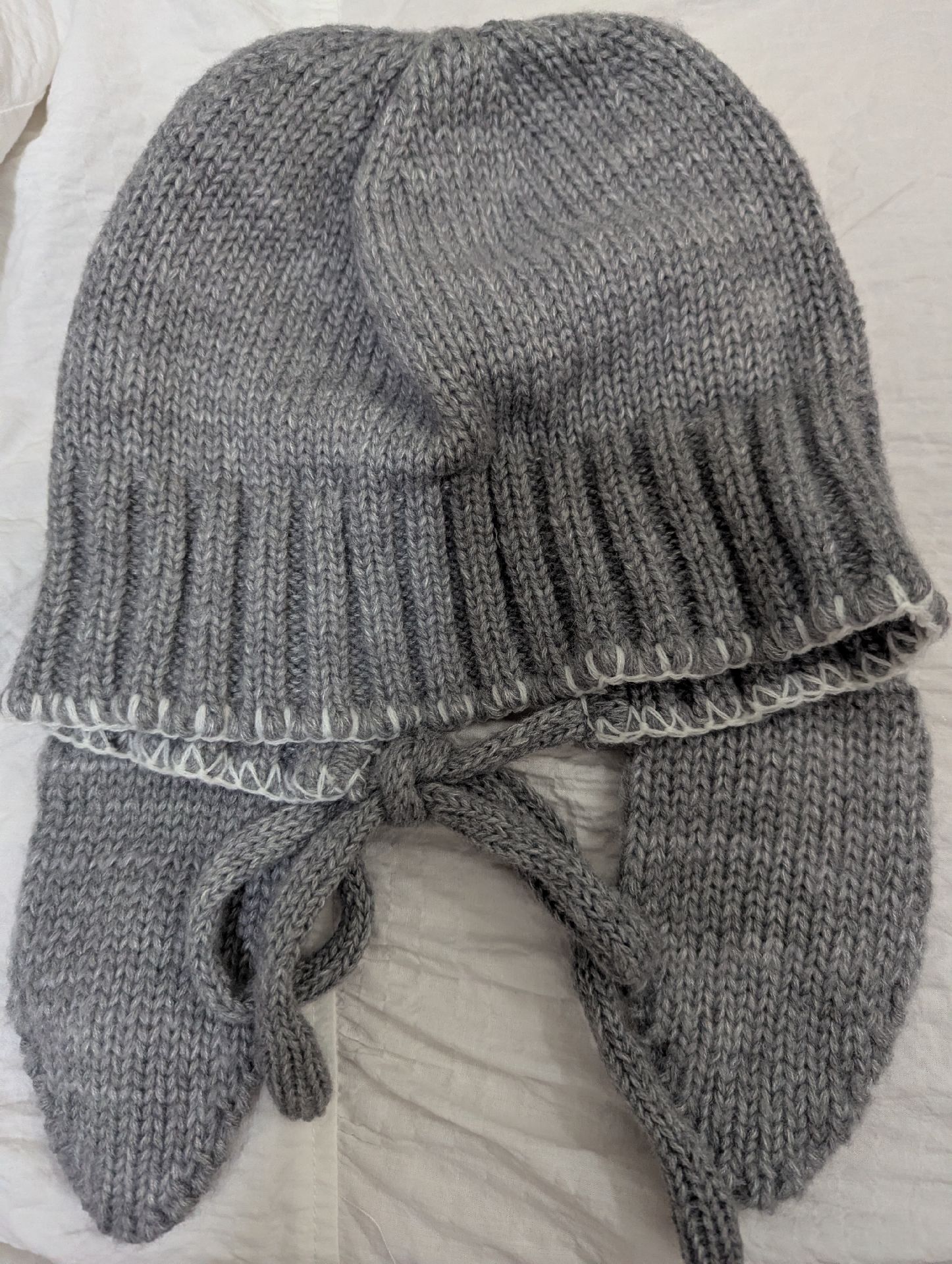 旻/辰/菲毛帽無海報