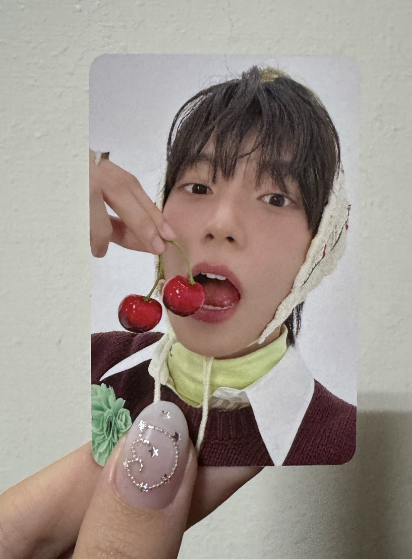 櫻桃在崔哩哺嘴邊卡