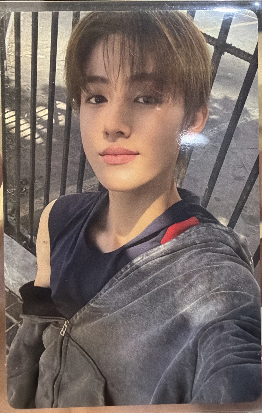 Cortis 嚴成玹 黑膠