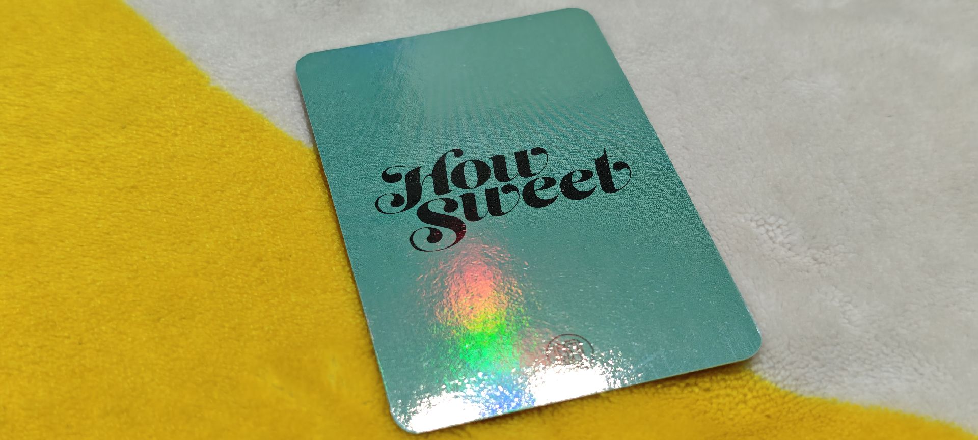 NewJeans How Sweet 阿拉丁 特典幻彩小卡 - 神燈貓Haerin