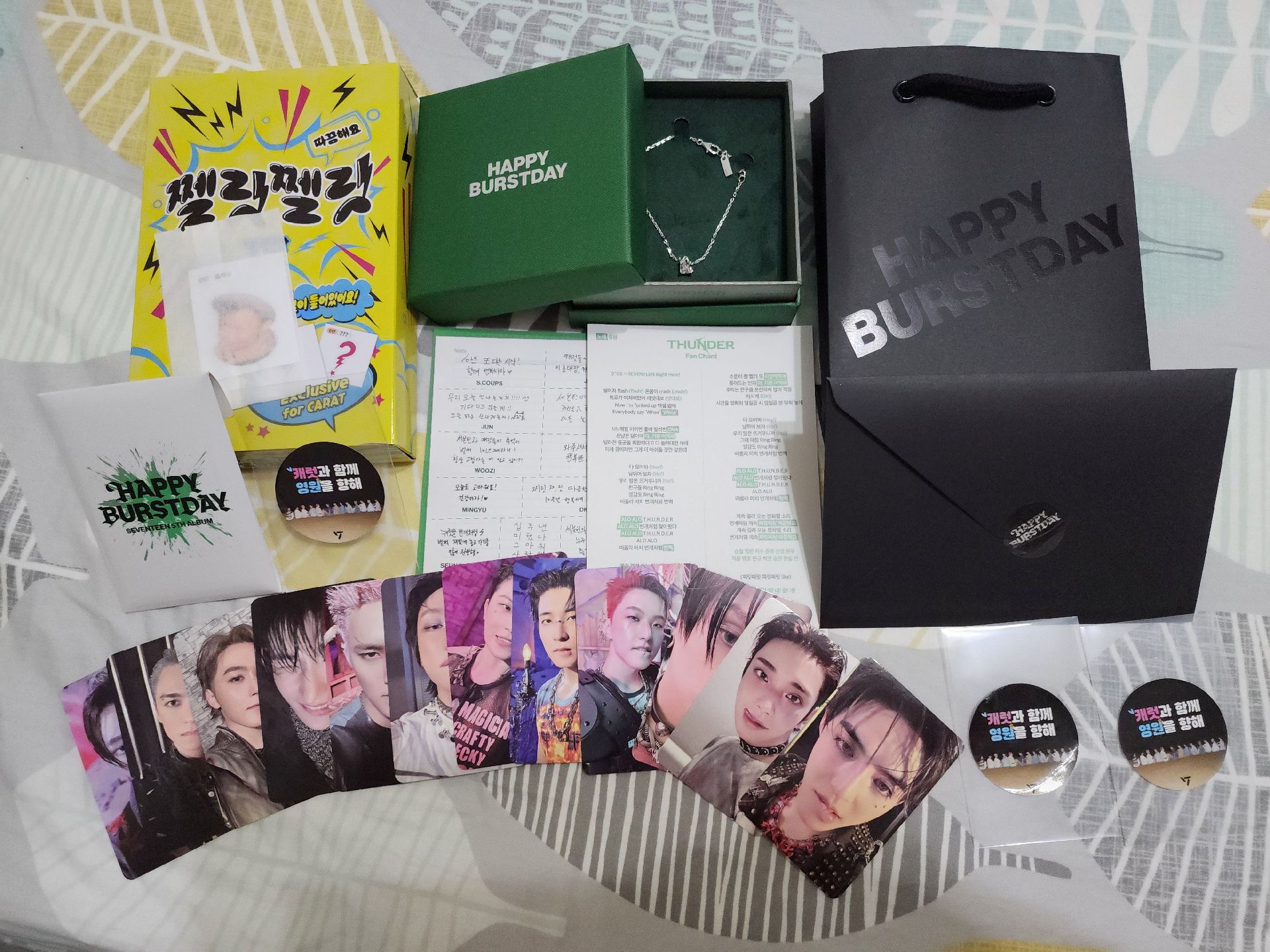 正規五’HAPPY BURSTDAY’整套打歌逆應援 手鍊 知秀童年貼紙