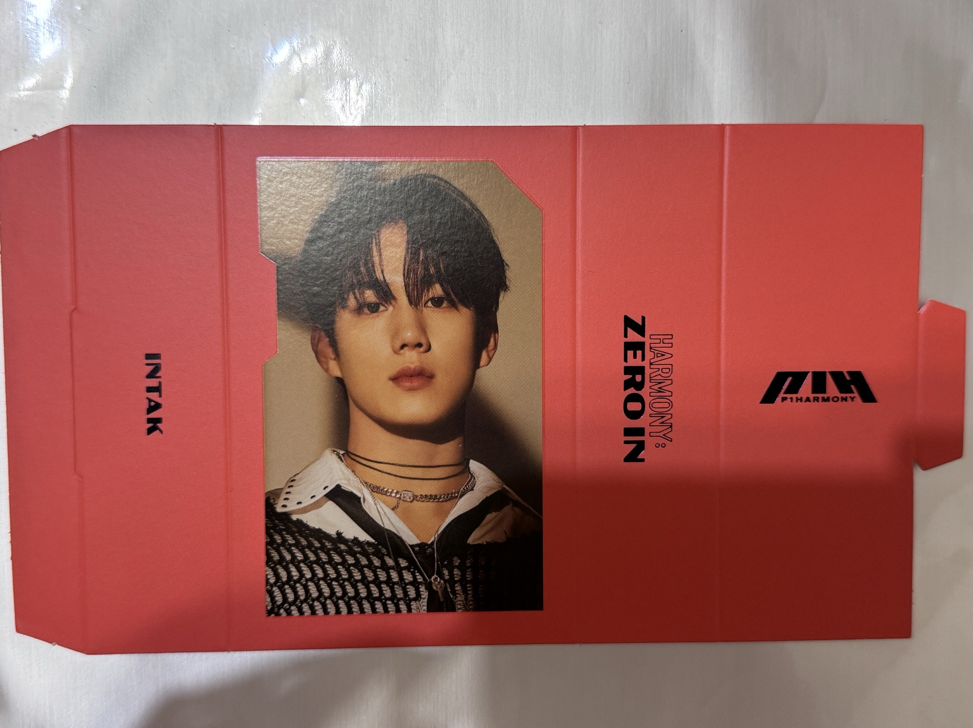 迷四立牌 紅版 INTAK