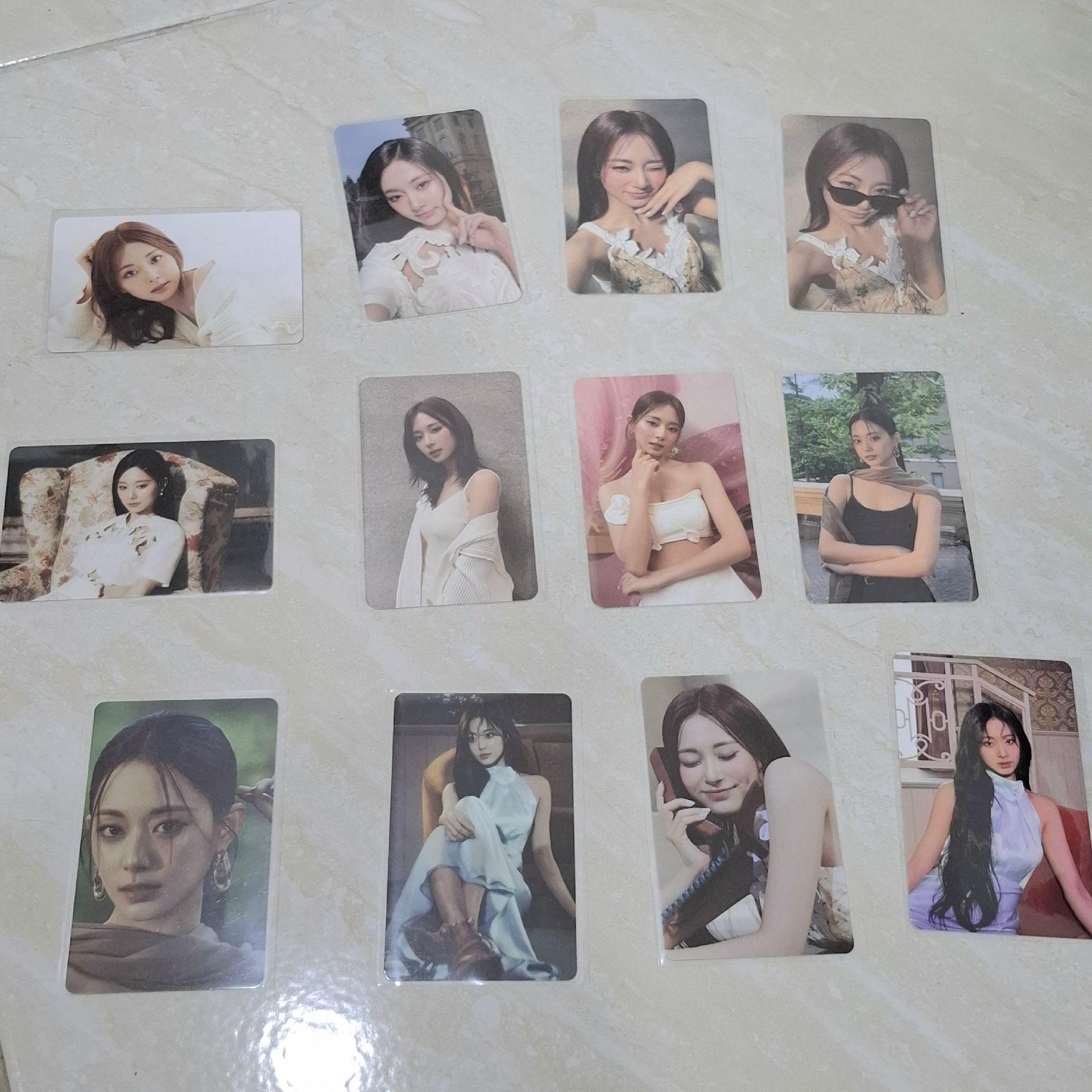 TWICE 上衣/T-shirt  周邊 小卡