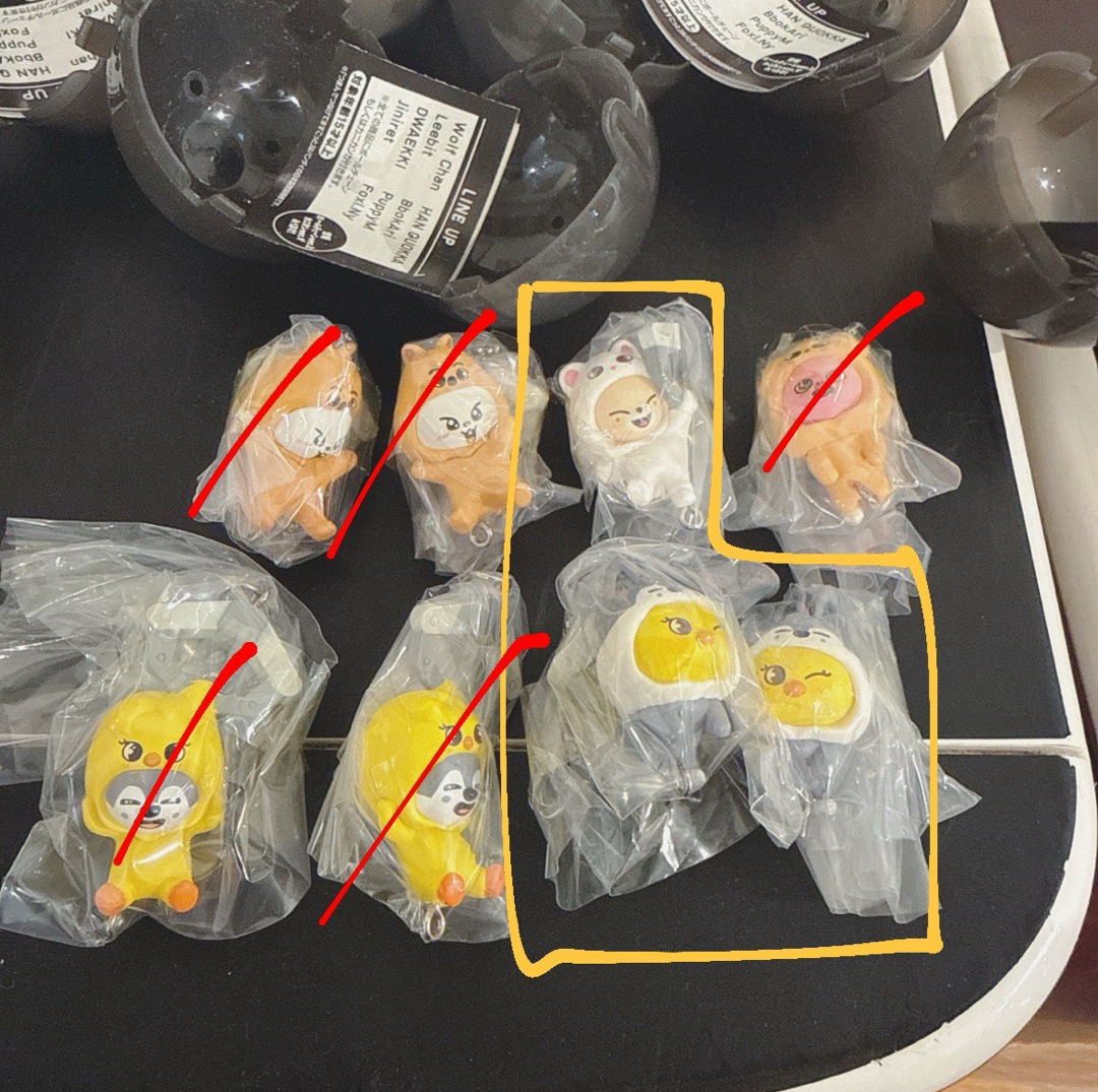 SKZOO 萬代 玩具世界夾娃娃 換皮扭蛋