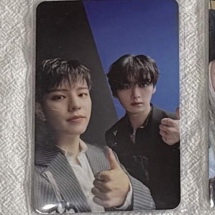 合限量版離危雙人卡