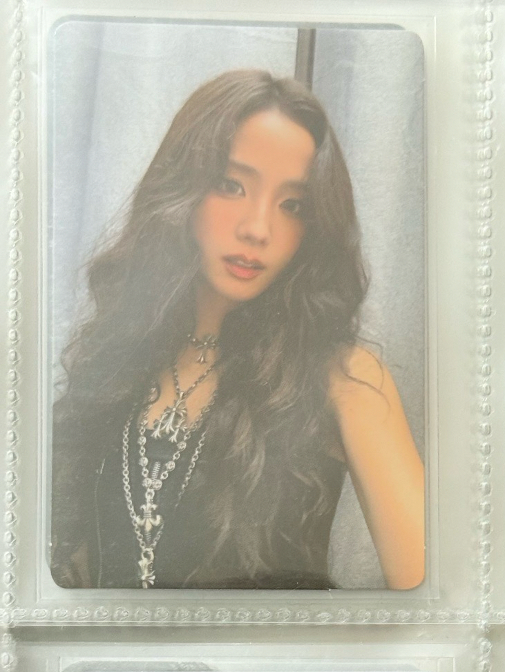 JISOO AMORTAGE 隨機卡