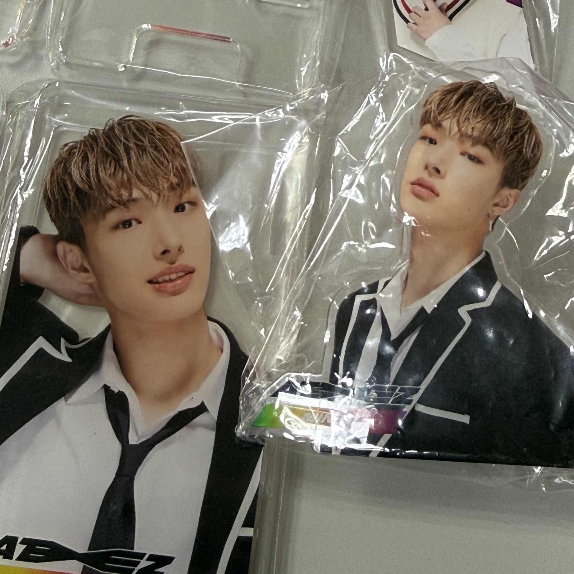 ATEEZ FEVER PART.1 日本專輯預購特典 手機支架 鑰匙圈 文件夾 胸章