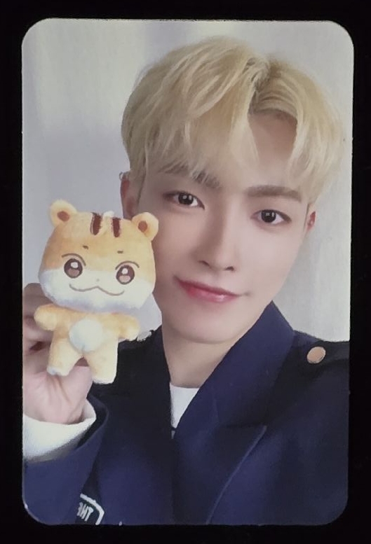 #售 中＆尚初代原皮吊飾娃卡