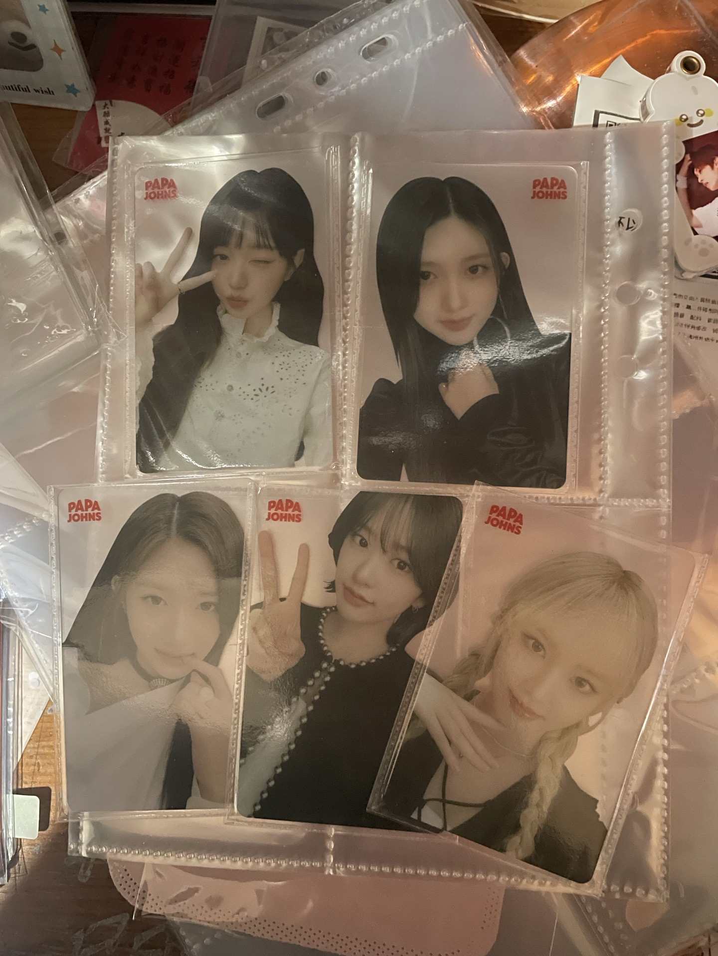 ive 披薩卡 一套缺rei