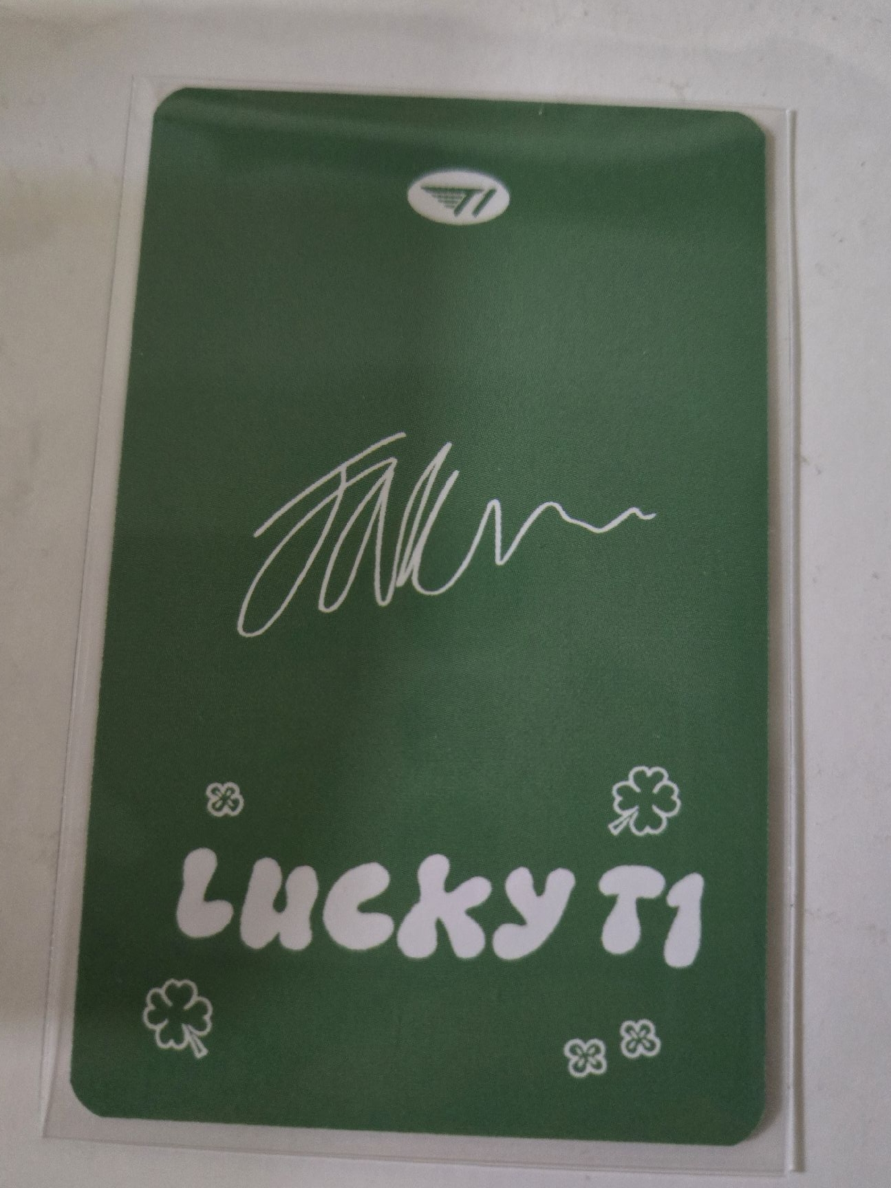 Faker美美的看書