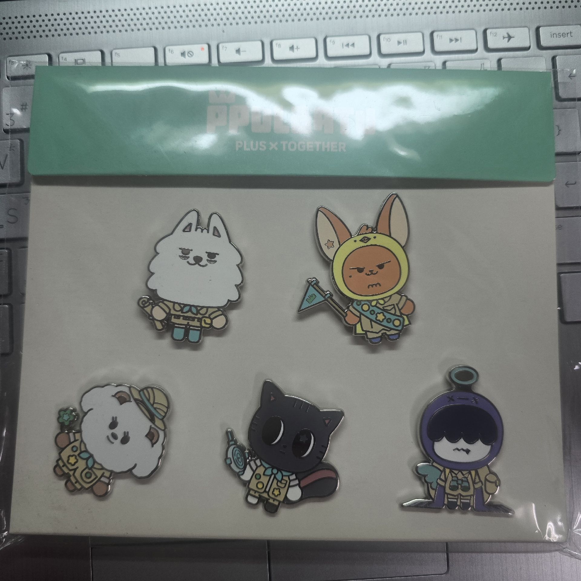 TXT<finding moa>徽章組