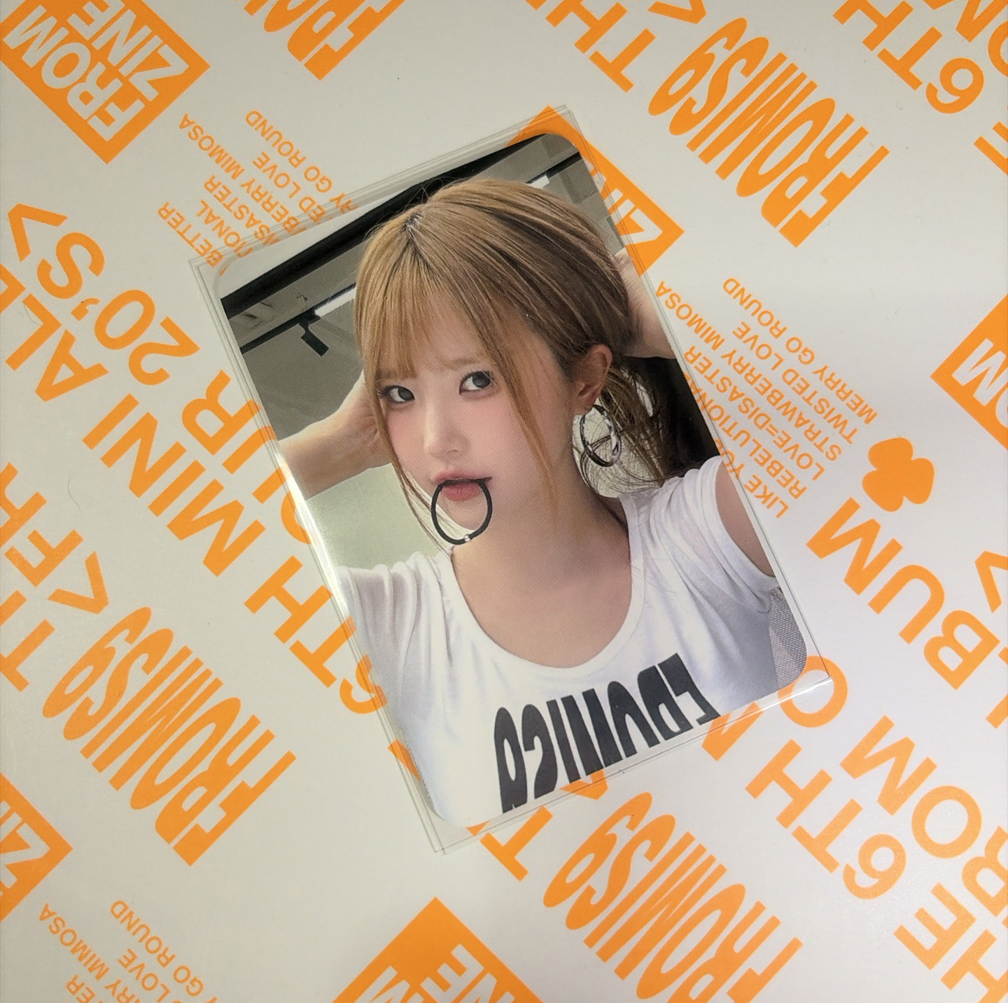 From Our 20‘s dmm 預售  特典卡 髮圈河