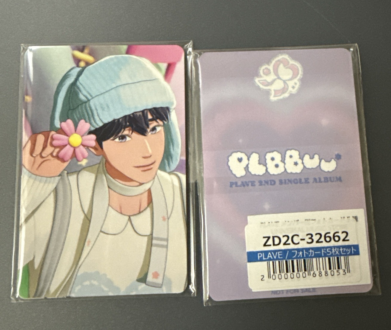 Plave 環球特典卡