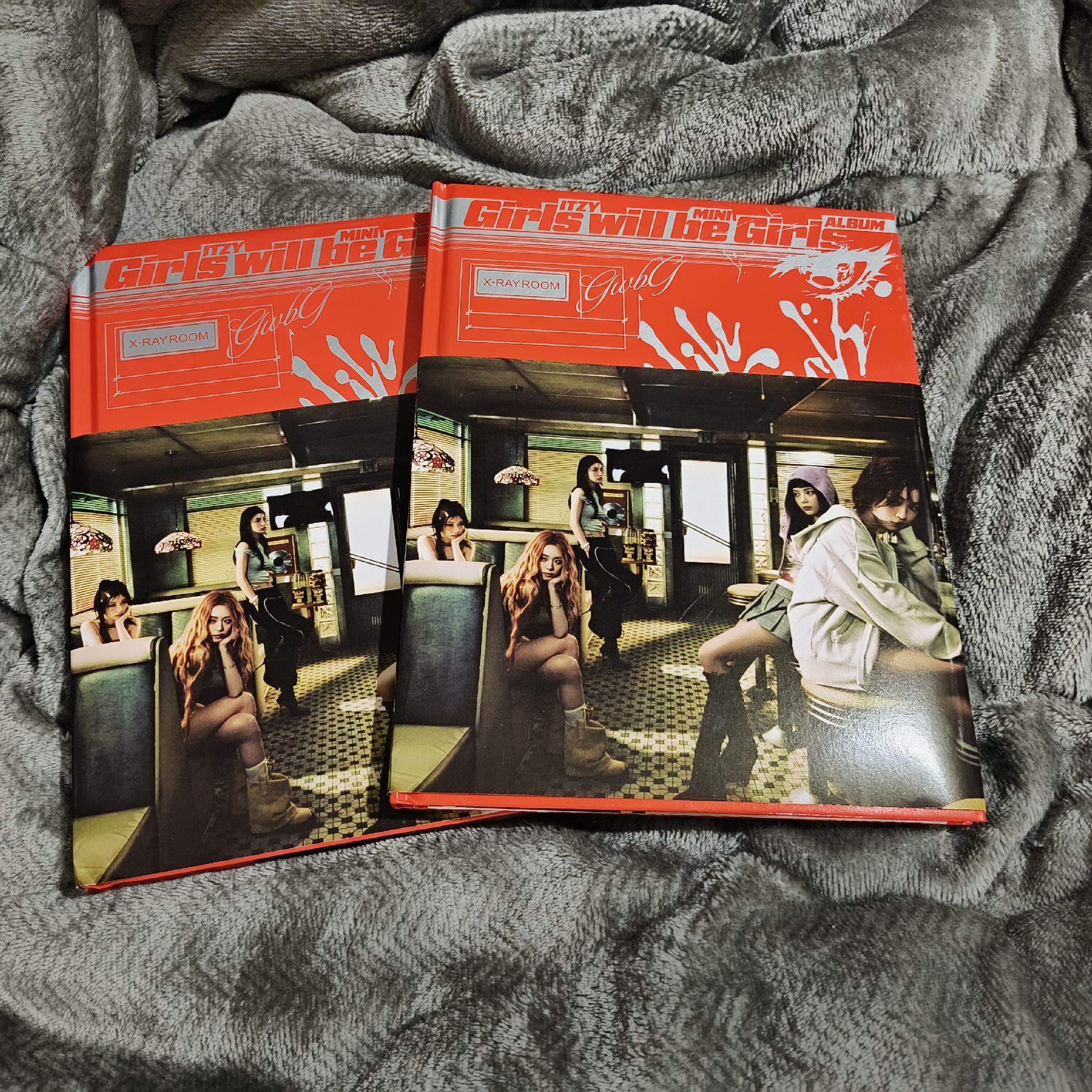 空專區 ITZY Girls Will Be Girls 紅款 PB