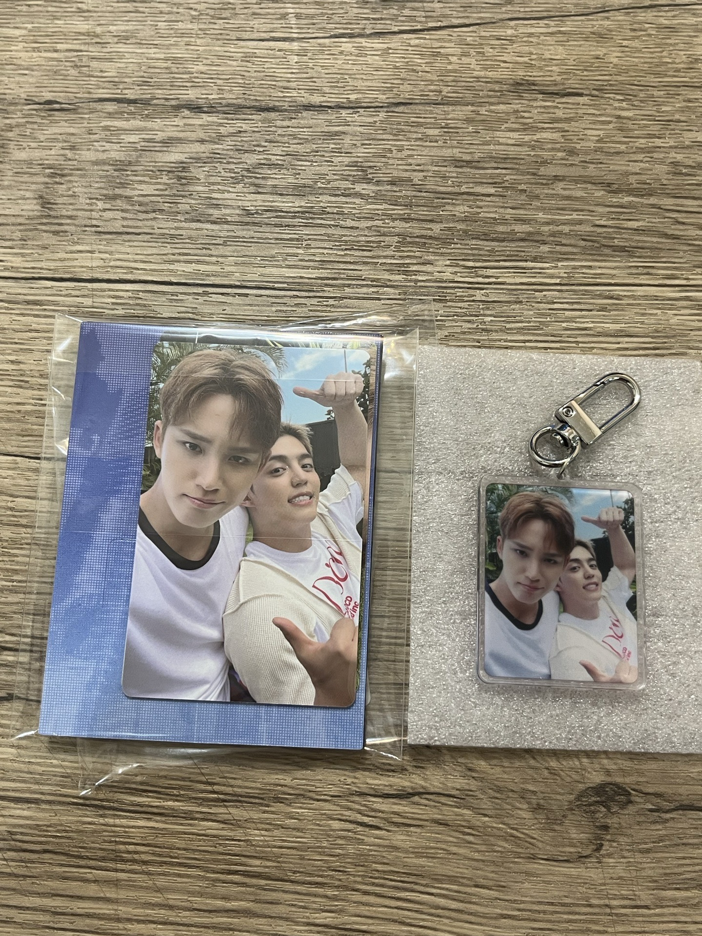 CXM特典（含3張小卡+鑰匙圈）