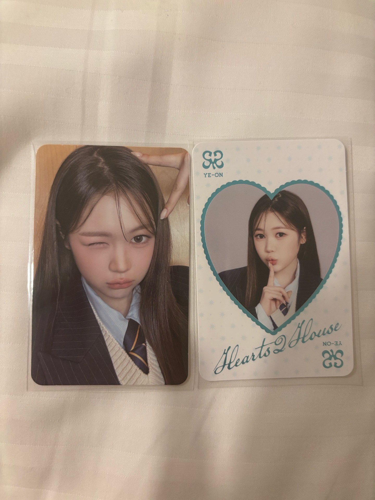 yeon卡兩張一起出