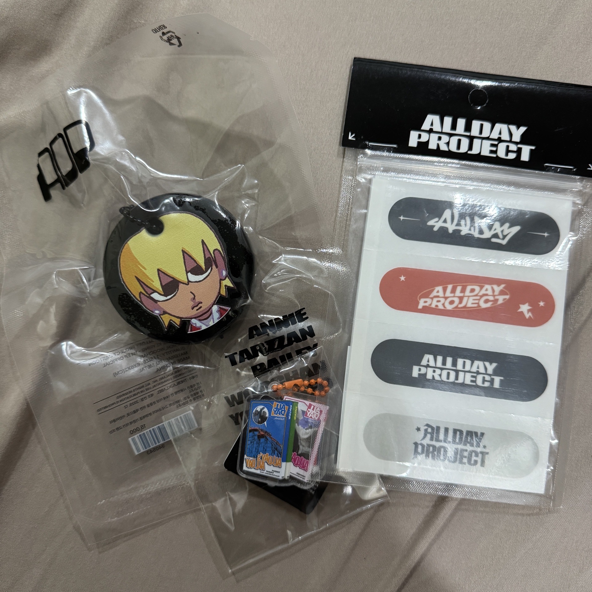 ALLDAY PROJECT 燦吊飾+famous鑰匙圈+ok蹦+滿額卡*2