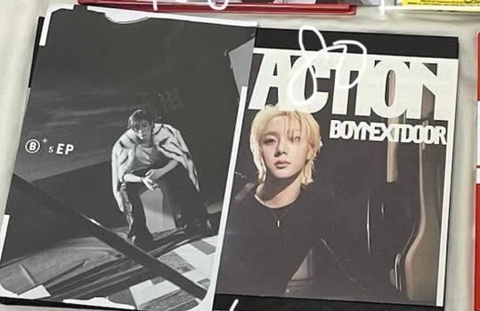 the action Pb黑版+5隨機+1海報