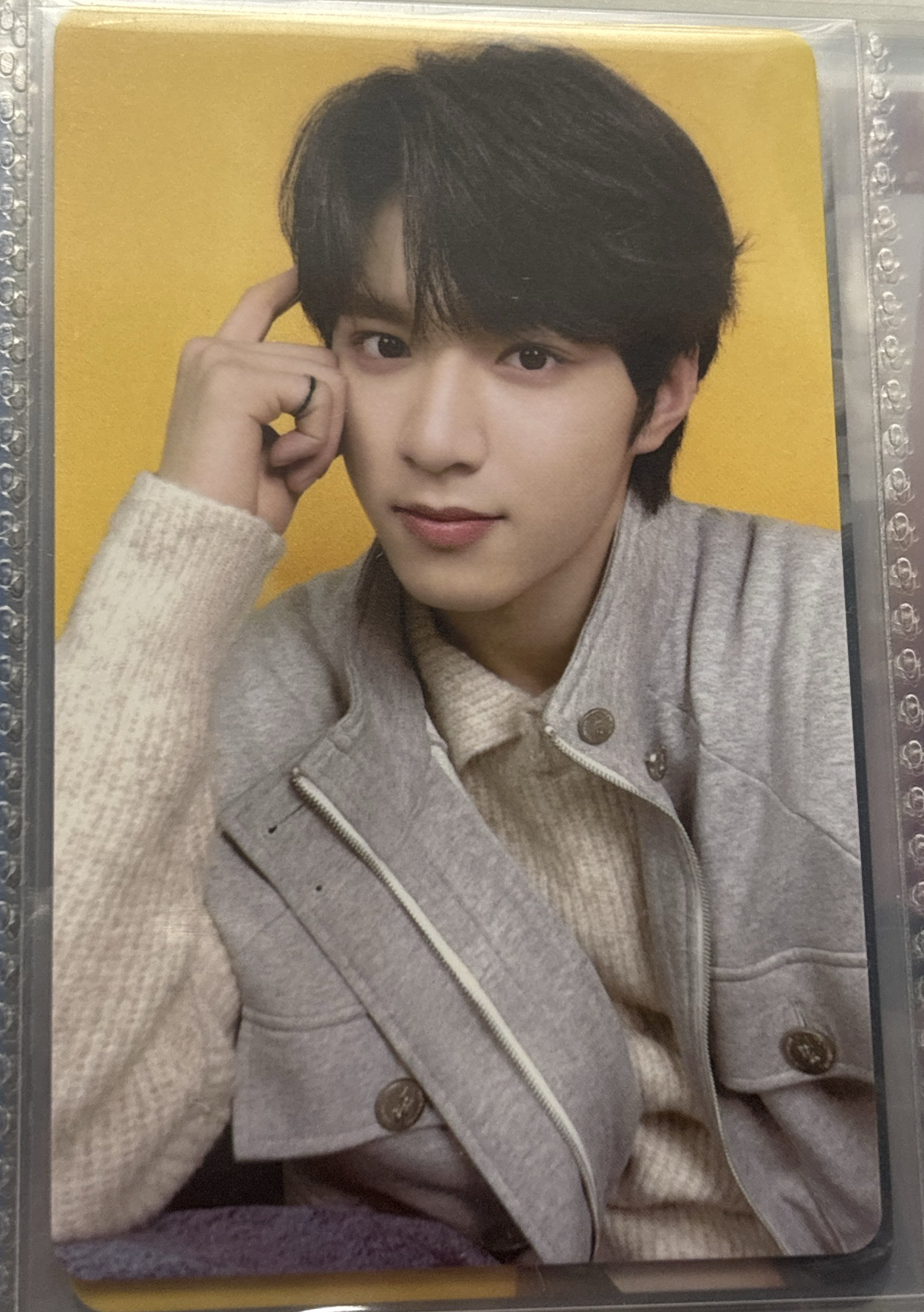 劉耀文 二專團封 黃底單人