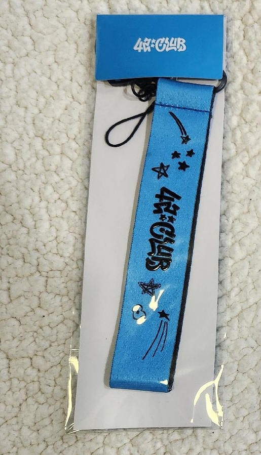 TWS 25 42CLUB 手燈吊飾