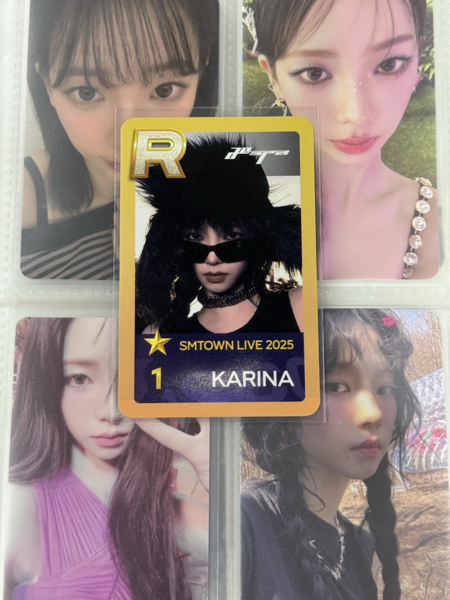 Karina金邊入場卡綁圖二