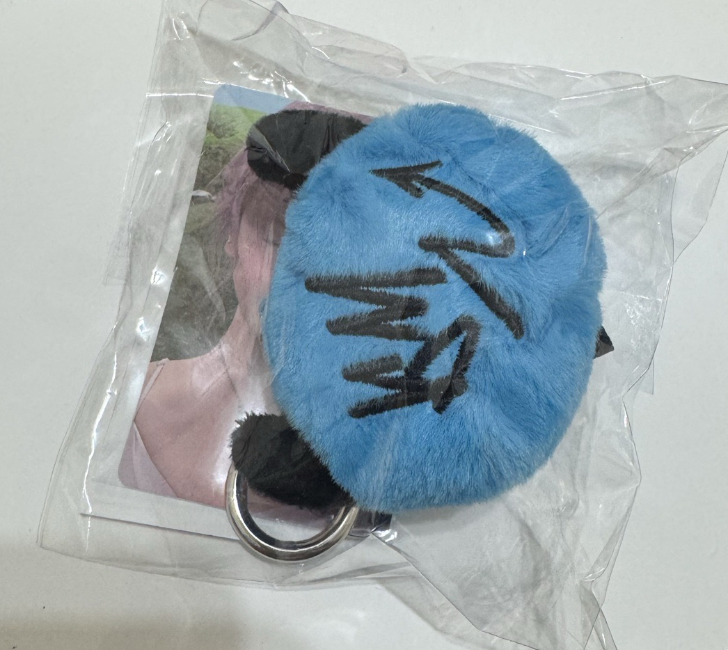 SUPA DUPA LUV 吊飾卡 